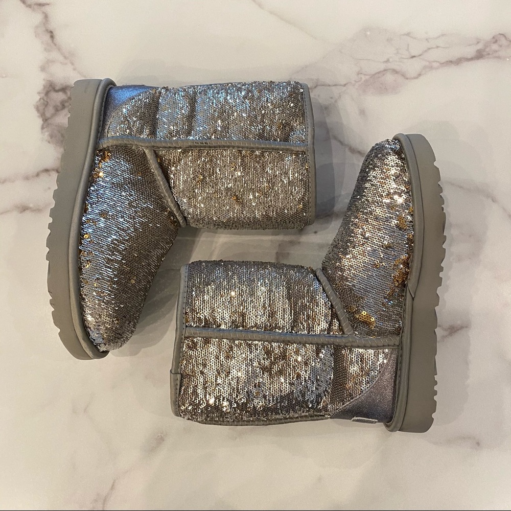 UGG Silver Gold Classic Short Flip Sequin Cosmos - Picture 2 of 15
